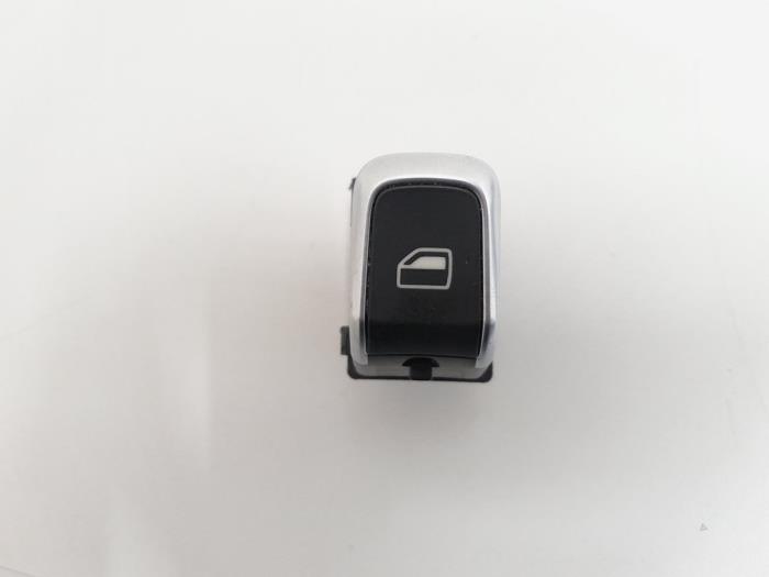 Usados Interruptor de ventanilla eléctrica Audi S6 Avant (C7) 4.0 V8 TFSI Precio € 4,00 Norma de margen ofrecido por GEJO Revisie & Onderdelen BV