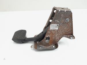 Used Brake pedal Volkswagen Touran (1T1/T2) 1.4 16V TSI 170 Price € 9,99 Margin scheme offered by GEJO Revisie & Onderdelen BV