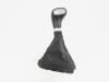 Gear stick cover from a Volkswagen Touran (1T1/T2) 1.4 16V TSI 170 2010
