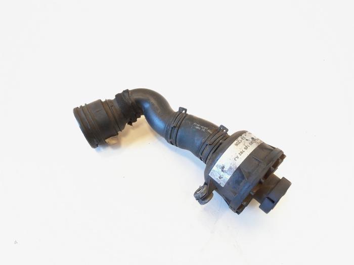 Gebrauchte Intercooler Rohr Volkswagen Golf V (1K1) 2.0 GTI 16V Preis € 9,00 Margenregelung angeboten von GEJO Revisie & Onderdelen BV