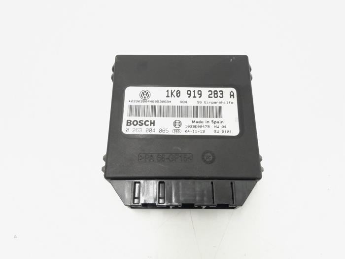Usagé Ordinateur divers Volkswagen Golf V (1K1) 2.0 GTI 16V Prix € 27,00 Règlement à la marge proposé par GEJO Revisie & Onderdelen BV