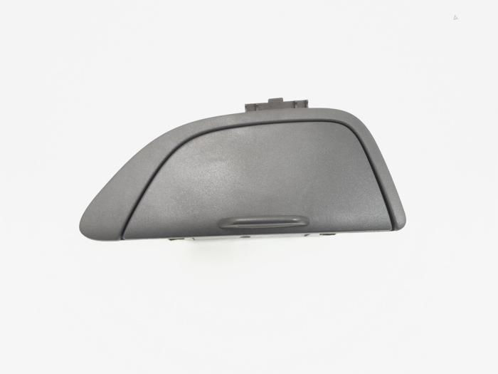 Begagnade Askkopp, fram Volkswagen Golf V (1K1) 2.0 GTI 16V Pris € 14,00 Marginaltabell erbjuds av GEJO Revisie & Onderdelen BV