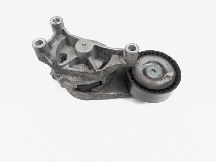 Usados Tensor correa múltiple Volkswagen Golf V (1K1) 2.0 GTI 16V Precio € 13,00 Norma de margen ofrecido por GEJO Revisie & Onderdelen BV