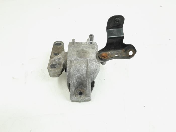 Usagé Support moteur Volkswagen Golf V Variant (1K5) 1.4 TSI 122 16V Prix € 12,50 Règlement à la marge proposé par GEJO Revisie & Onderdelen BV