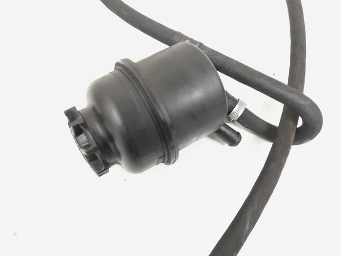 Power steering line from a Saab 9-5 Estate (YS3E) 2.0t 16V 2006