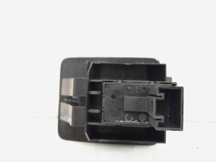 Electric window switch from a Volkswagen Scirocco (137/13AD) 1.4 TSI 160 16V 2010