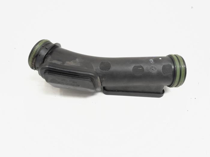 Gebrauchte Intercooler Rohr Volkswagen Scirocco (137/13AD) 1.4 TSI 160 16V Preis € 7,00 Margenregelung angeboten von GEJO Revisie & Onderdelen BV