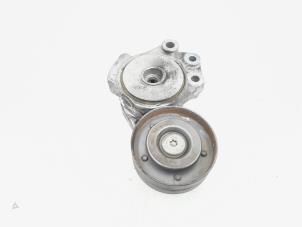Spanrolle multiriem van een Volkswagen Scirocco (137/13AD) 1.4 TSI 160 16V 2010