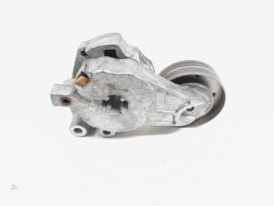 Spanrolle multiriem van een Volkswagen Scirocco (137/13AD) 1.4 TSI 160 16V 2010