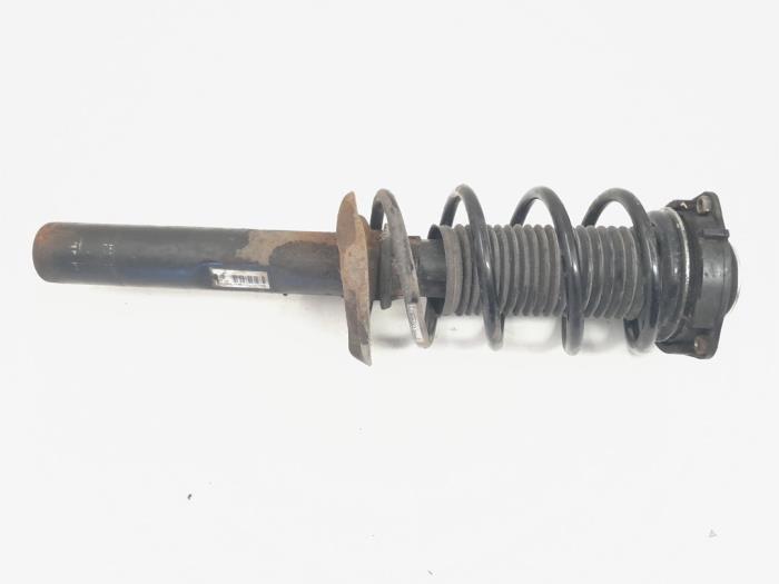 Front shock absorber rod, right from a Volkswagen Scirocco (137/13AD) 1.4 TSI 122 16V 2008