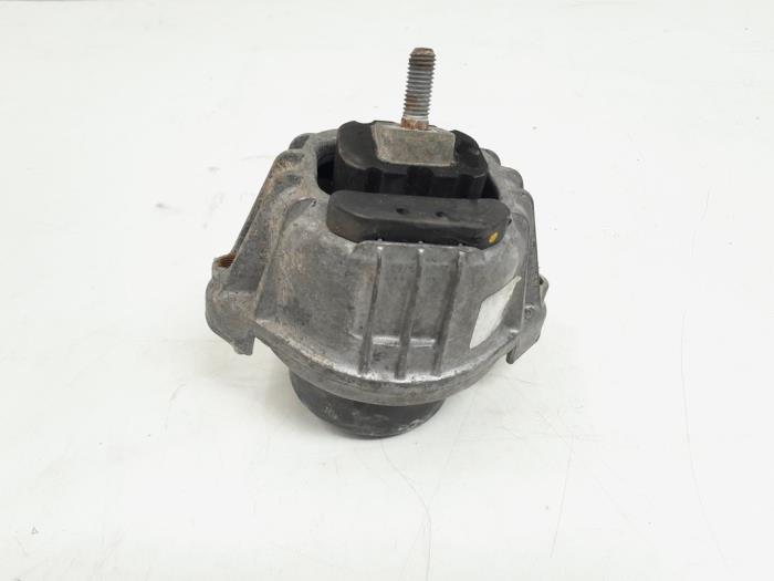 Usagé Support moteur BMW 3 serie Touring (E91) 318d 16V Prix € 7,00 Règlement à la marge proposé par GEJO Revisie & Onderdelen BV