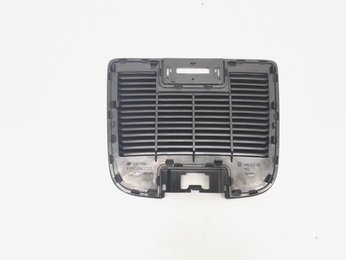 Dashboard vent from a Volkswagen Golf Plus (5M1/1KP) 1.4 TSI 160 16V 2008
