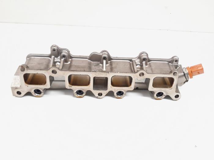 Usagé Système d'injection Volkswagen Golf Plus (5M1/1KP) 1.4 TSI 160 16V Prix € 31,00 Règlement à la marge proposé par GEJO Revisie & Onderdelen BV