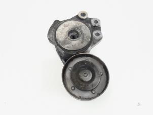 Spanrolle multiriem van een Volkswagen Golf Plus (5M1/1KP) 1.4 TSI 160 16V 2008