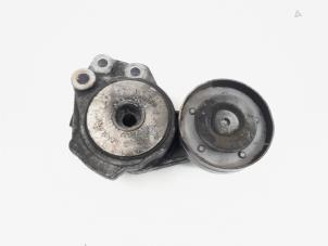 Spanrolle multiriem van een Volkswagen Golf Plus (5M1/1KP) 1.4 TSI 160 16V 2008