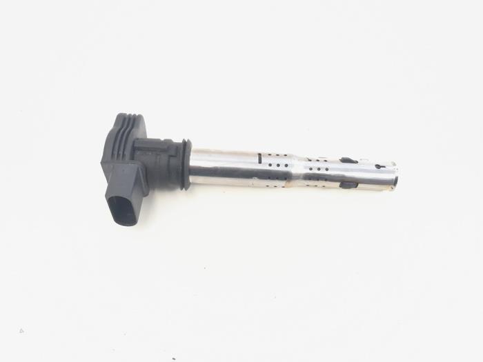 Usagé Bobine Audi A4 (B8) 1.8 TFSI 16V Prix € 3,00 Règlement à la marge proposé par GEJO Revisie & Onderdelen BV