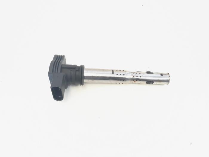Usagé Bobine Audi A4 (B8) 1.8 TFSI 16V Prix € 3,00 Règlement à la marge proposé par GEJO Revisie & Onderdelen BV
