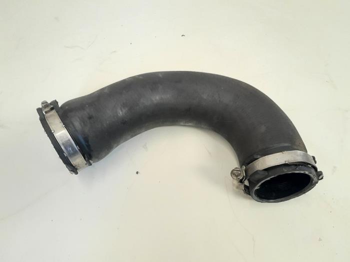 Usagé Tuyau intercooler Audi A4 (B8) 1.8 TFSI 16V Prix € 9,00 Règlement à la marge proposé par GEJO Revisie & Onderdelen BV