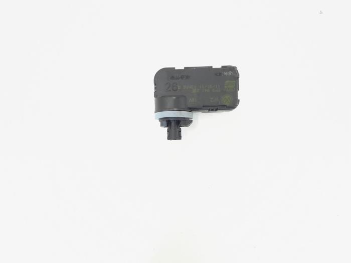 Headlight level adjustment motor