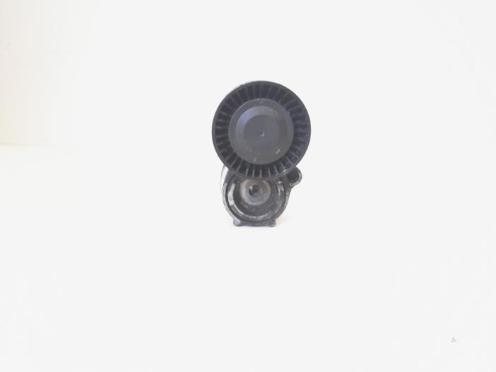 Usados Rodillo tensor correa múltiple Volkswagen Polo V (6R) 1.2 12V BlueMotion Technology Precio € 18,00 Norma de margen ofrecido por GEJO Revisie & Onderdelen BV