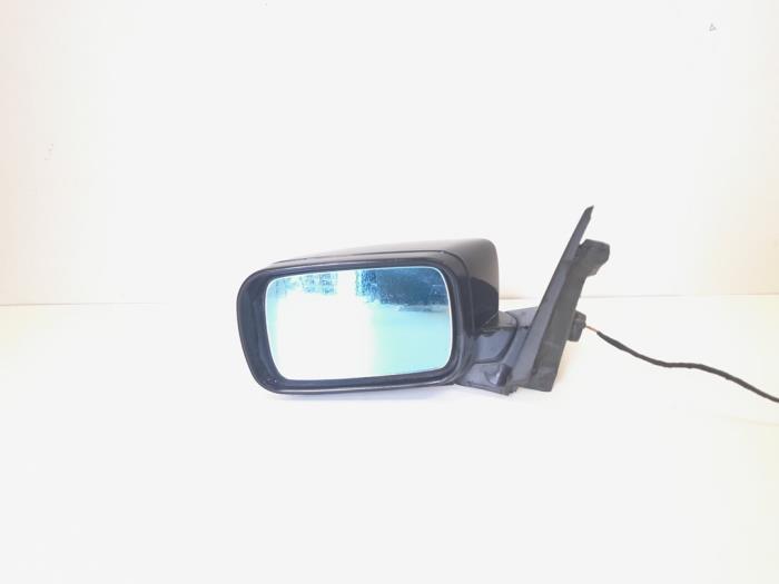 Wing mirror, left from a BMW 3 serie (E46/4) 316i 2000