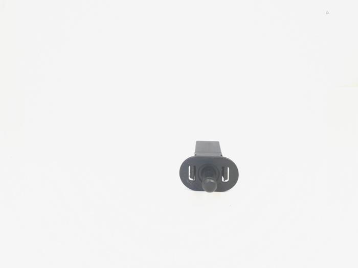 Tank cap cover switch from a BMW 3 serie (E46/4) 316i 2000