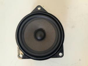 Used Speaker BMW X5 (E70) 30d xDrive 3.0 24V Price € 8,99 Margin scheme offered by GEJO Revisie & Onderdelen BV