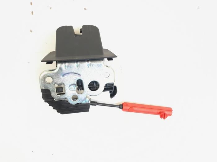 Tailgate lock mechanisms with part number 03C109088E stock