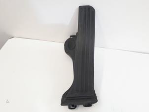 Used Accelerator pedal Volkswagen Passat (362) 2.0 TDI 16V 170 Price € 19,99 Margin scheme offered by GEJO Revisie & Onderdelen BV