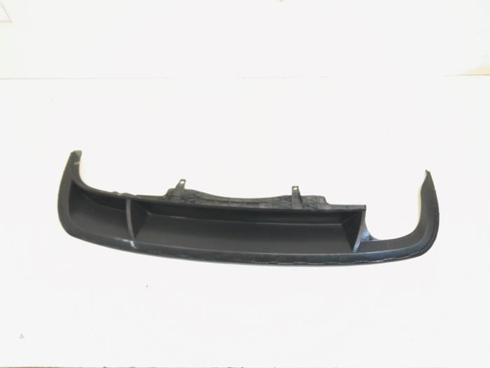 Begagnade Diffuser, bakre stötfångare Volkswagen Passat (362) 2.0 TDI 16V 170 Pris € 36,00 Marginaltabell erbjuds av GEJO Revisie & Onderdelen BV