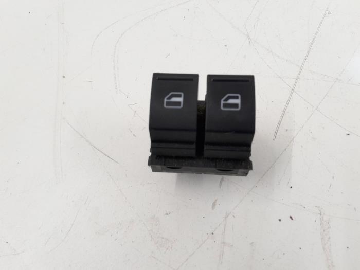Usados Interruptor combinado de ventanillas Volkswagen Polo V (6R) 1.6 TDI 16V 90 Precio € 4,00 Norma de margen ofrecido por GEJO Revisie & Onderdelen BV