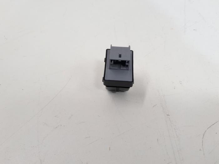 Electric window switch from a Volkswagen Polo V (6R) 1.6 TDI 16V 90 2010