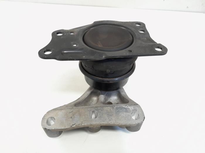 Engine mount from a Volkswagen Polo V (6R) 1.6 TDI 16V 90 2010