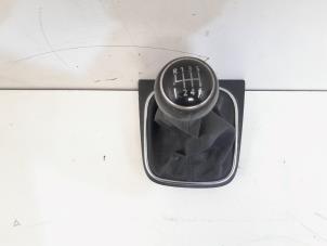 Used Gear stick knob Volkswagen Golf VI (5K1) 1.4 TSI 122 16V Price € 19,00 Margin scheme offered by GEJO Revisie & Onderdelen BV