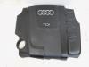 Engine protection panel from a Audi A4 (B8) 2.0 TDI 16V 2012