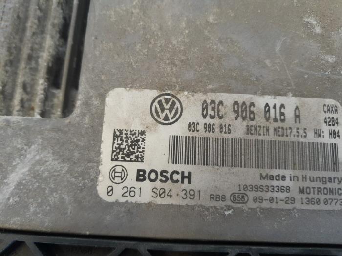 Injection computer from a Volkswagen Golf VI (5K1) 1.4 TSI 122 16V 2009