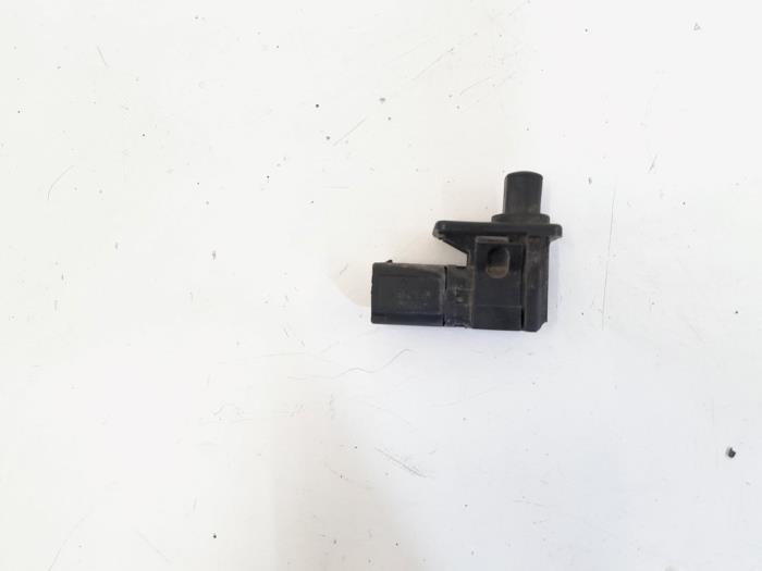 Bonnet alarm sensor