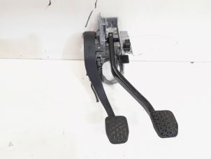 Używane Zestaw pedalów BMW 3 serie (E90) 318d 16V Cena € 69,00 Procedura marży oferowane przez GEJO Revisie & Onderdelen BV