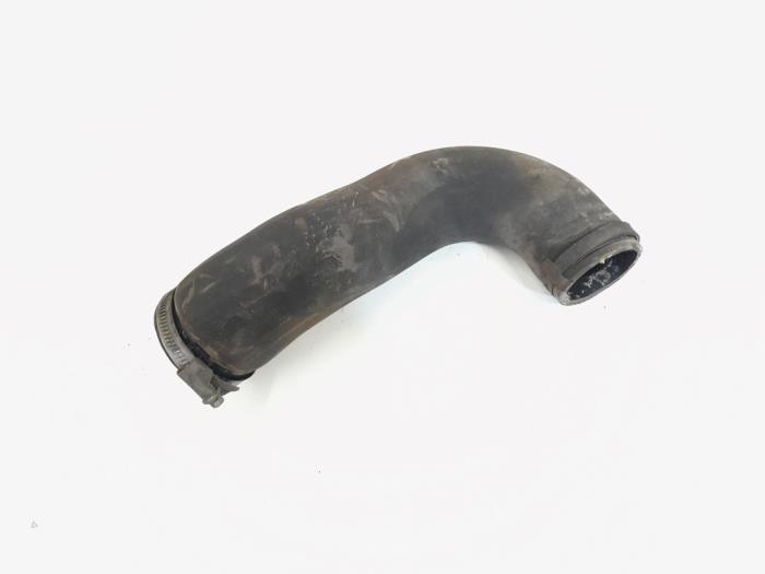 Gebrauchte Intercooler Schlauch Ford Transit 2.2 TDCi 16V Preis € 20,00 Margenregelung angeboten von GEJO Revisie & Onderdelen BV
