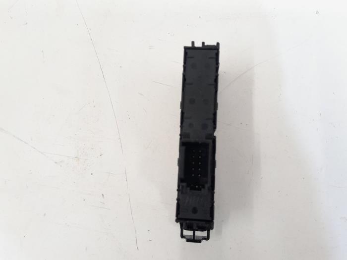 PDC switch from a Volkswagen Golf VII (AUA) 1.4 TSI 16V 2015