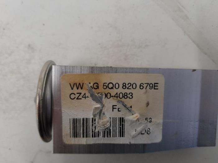 AC expansion valve from a Volkswagen Golf VII (AUA) 1.4 TSI 16V 2015