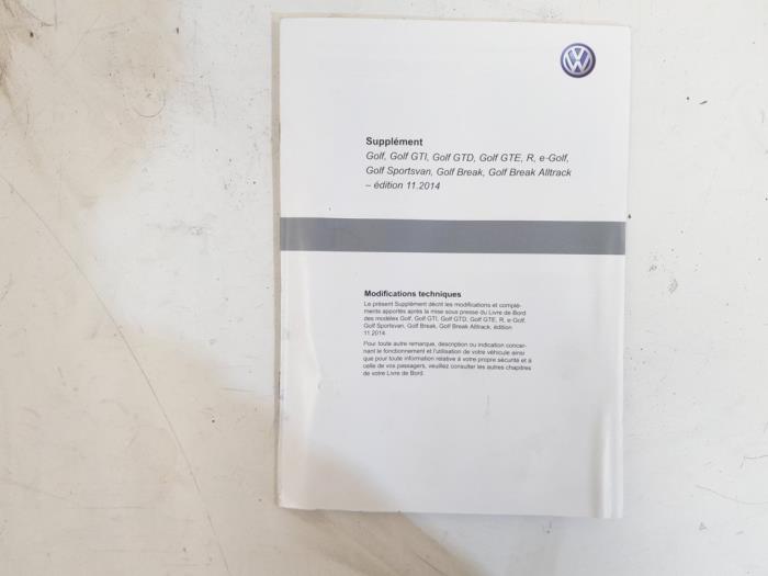 Instruction Booklet from a Volkswagen Golf VII (AUA) 1.4 TSI 16V 2015