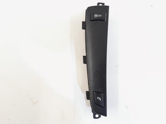 Używane Przelacznik ESP BMW 5 serie (F10) 525d 24V Cena € 24,00 Procedura marży oferowane przez GEJO Revisie & Onderdelen BV