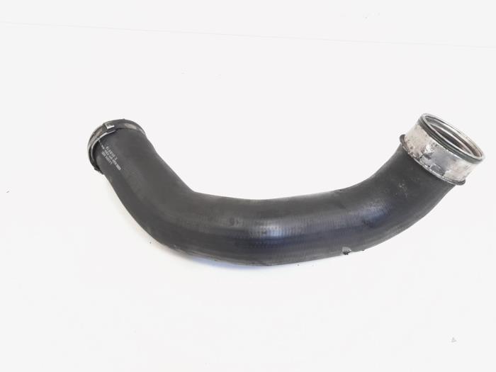 Gebrauchte Intercooler Schlauch Mercedes ML II (164/4JG) 3.0 ML-280 CDI 4-Matic V6 24V Preis € 24,95 Margenregelung angeboten von GEJO Revisie & Onderdelen BV