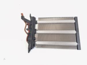 Usados Elemento de calefacción calefactor Audi Q3 (8UB/8UG) 2.0 TDI 16V 140 Quattro Precio € 8,95 Norma de margen ofrecido por GEJO Revisie & Onderdelen BV