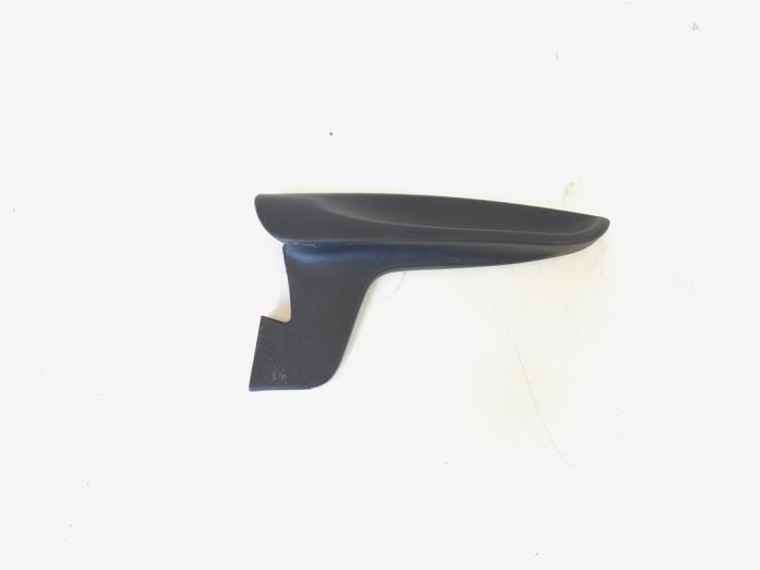 Seat adjustment handle