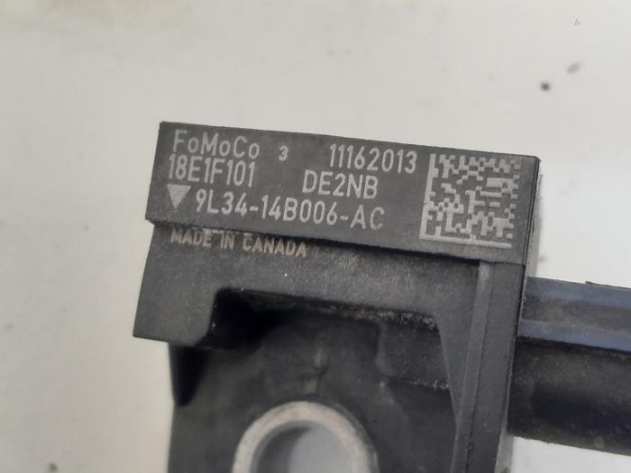 Airbag sensor from a Ford Ranger 2.2 TDCi 16V 150 4x4 2014