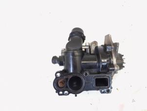 Usados Bomba de agua Audi TT (8J3) 1.8 TFSI 16V Precio € 50,00 Norma de margen ofrecido por GEJO Revisie & Onderdelen BV