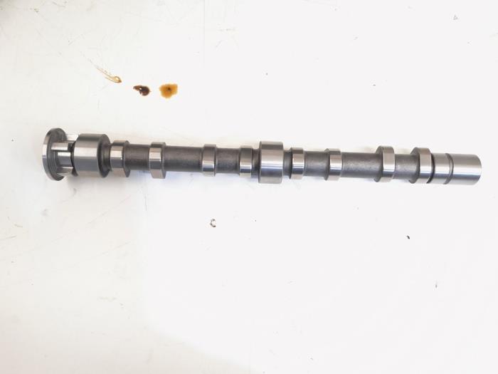 Camshaft from a Volkswagen Scirocco (137/13AD) 1.4 TSI 160 16V 2010