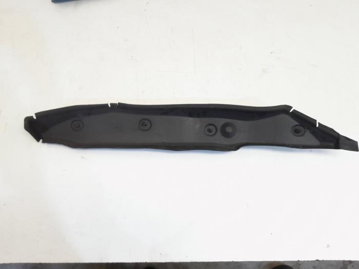 Gebrauchte Sonstige Mercedes B (W246/W242) 2.0 B-200 NGD 16V Preis € 15,00 Margenregelung angeboten von GEJO Revisie & Onderdelen BV